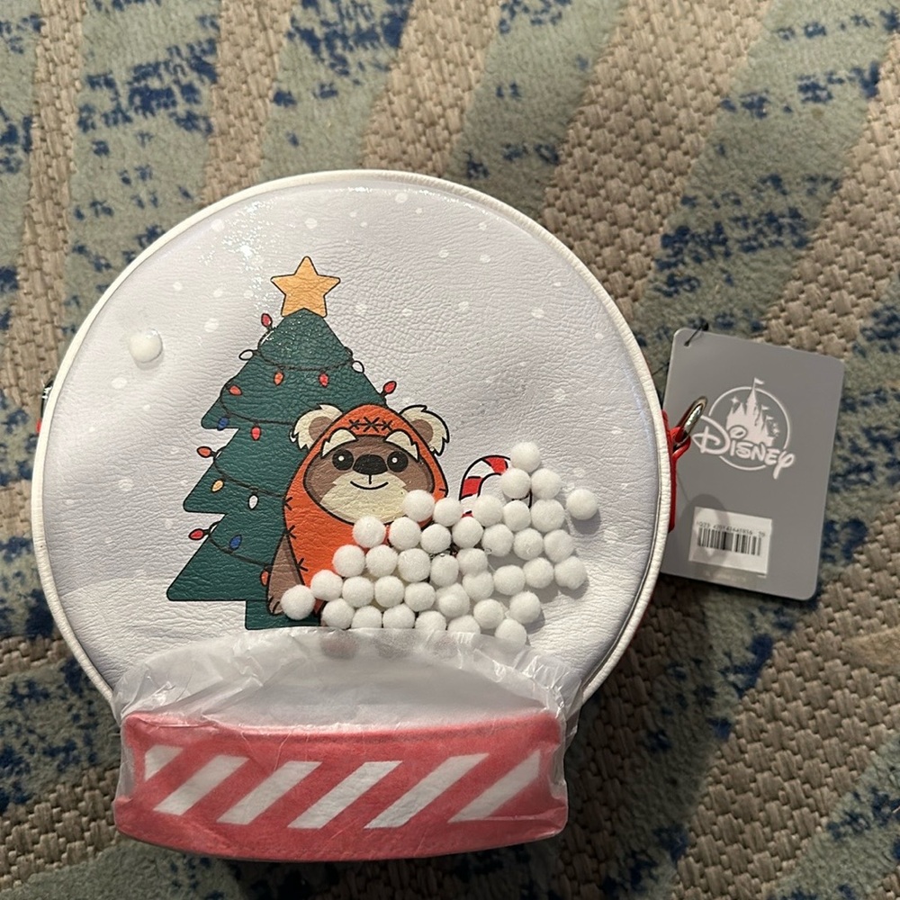 NWT Ewok holiday snow globe Star Wars loungefly crossbody